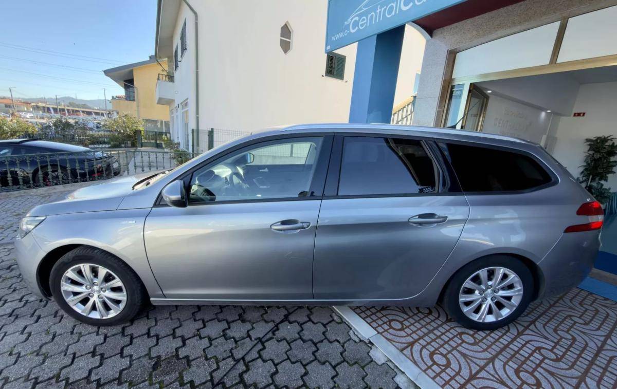 peugeot-308-sw-2019-diesel-1499cc