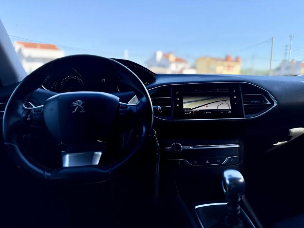 peugeot-308-sw-2019-diesel-1499cc