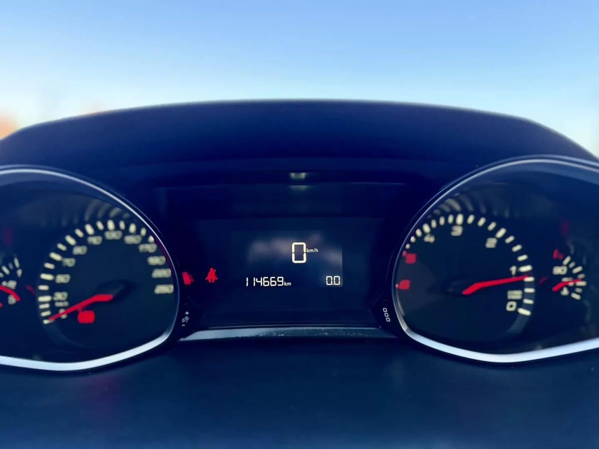 peugeot-308-sw-2019-diesel-1499cc