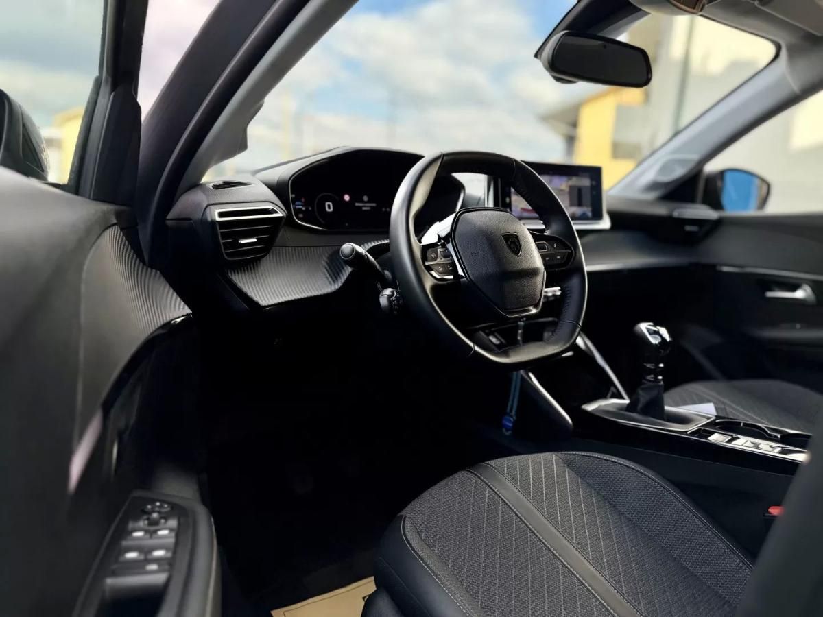 peugeot-208-2024-gasolina-1199cc