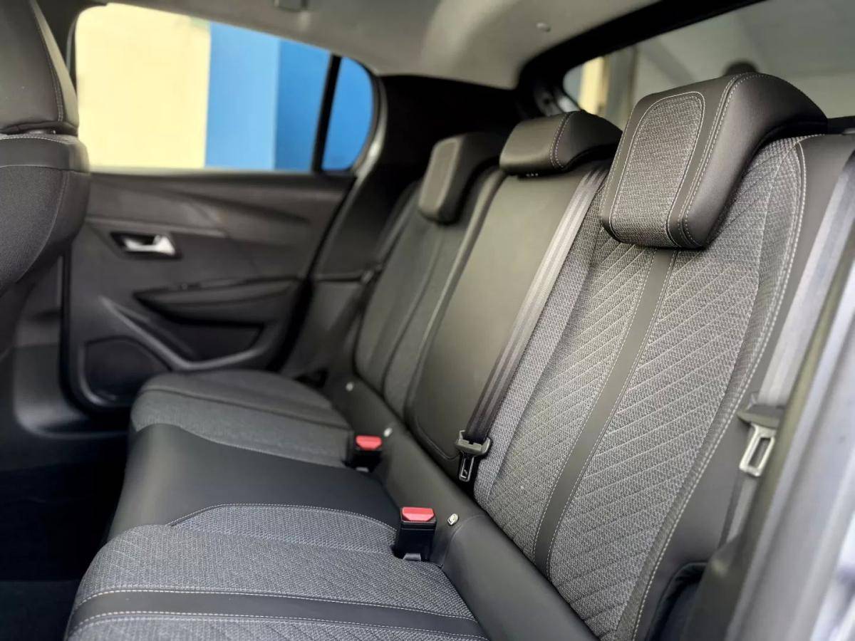 peugeot-208-2024-gasolina-1199cc