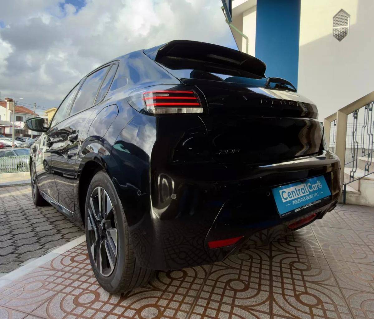 peugeot-208-2025-gasolina-1199cc