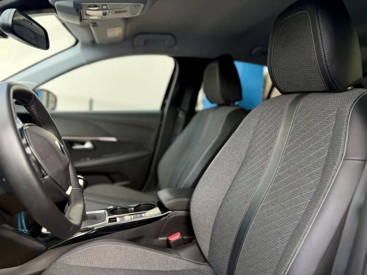 peugeot-208-2025-gasolina-1199cc