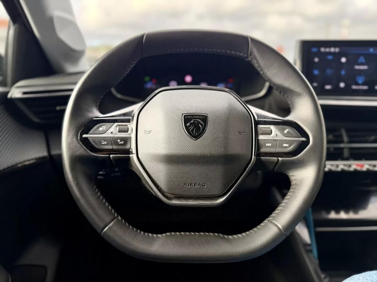 peugeot-208-2025-gasolina-1199cc
