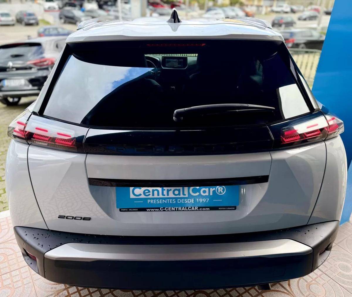 peugeot-2008-2024-gasolina-1199cc