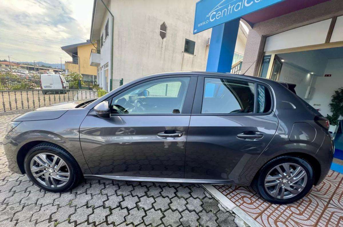 peugeot-208-2022-diesel-1499cc
