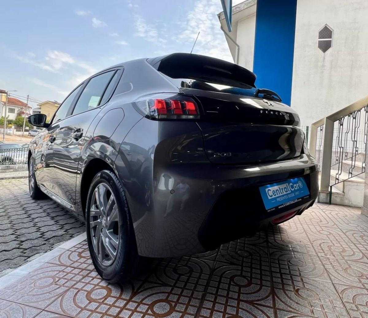 peugeot-208-2022-diesel-1499cc