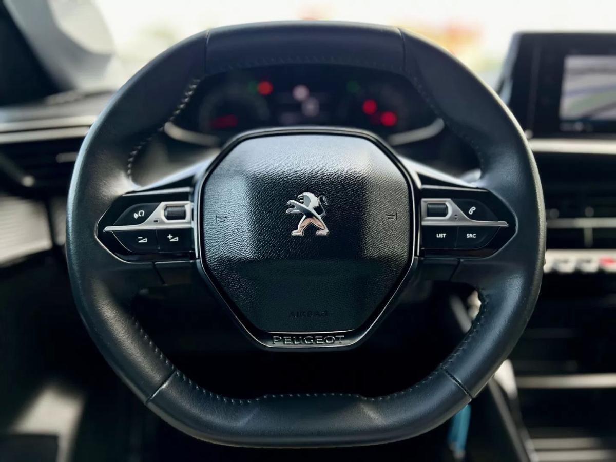 peugeot-208-2022-diesel-1499cc
