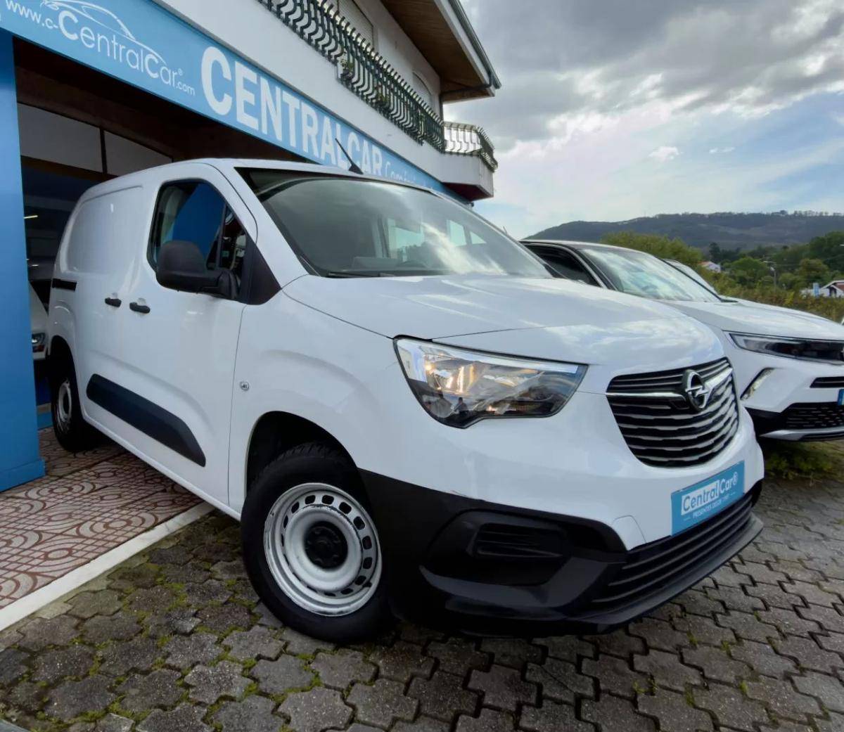 opel-combo-2023-diesel-1499cc