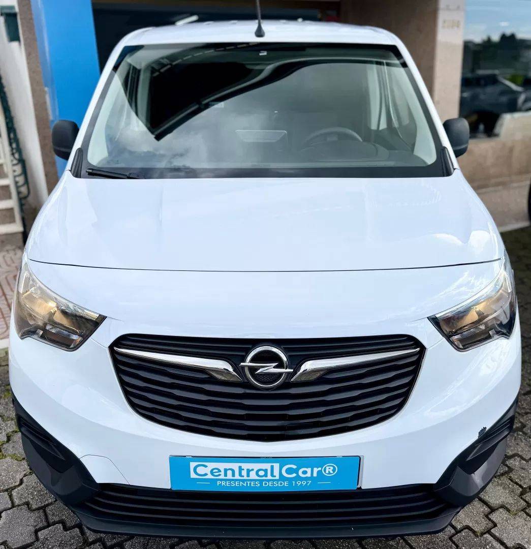 opel-combo-2023-diesel-1499cc