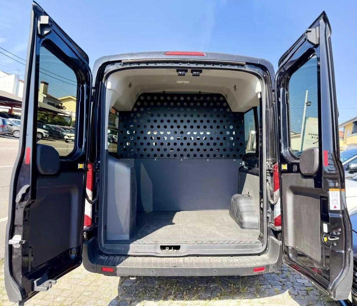 ford-transit-2024-diesel-1995cc