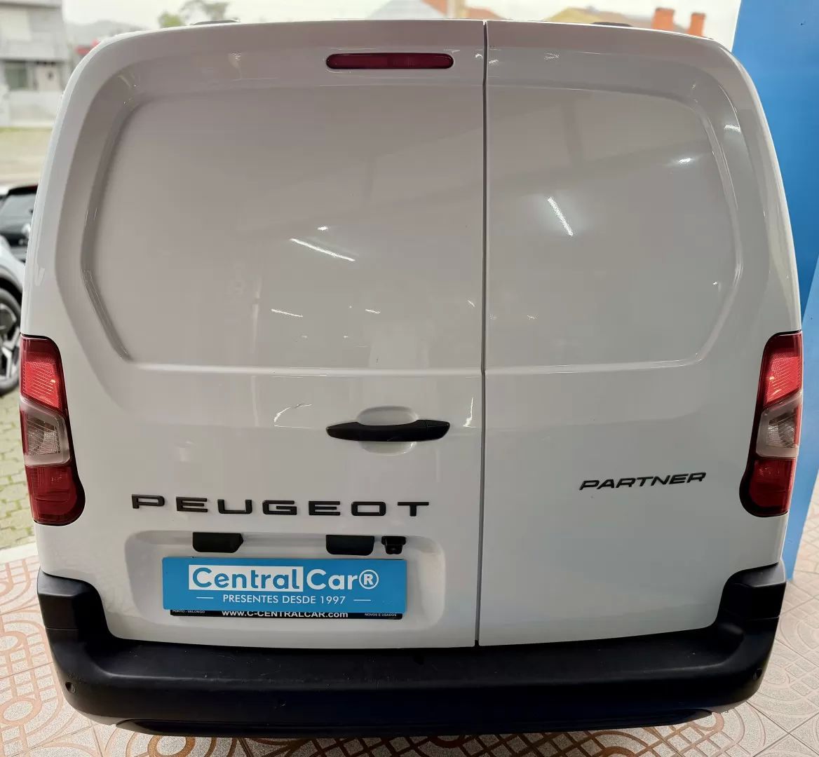 peugeot-partner-2024-diesel-1499cc