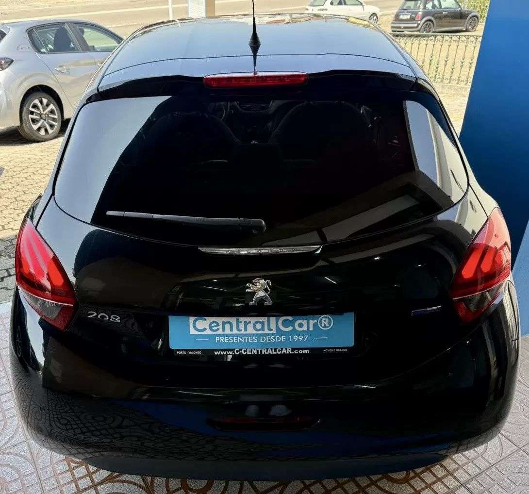 peugeot-208-2017-gasolina-1199cc