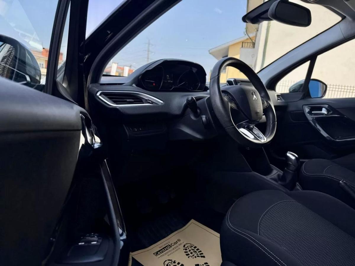 peugeot-208-2017-gasolina-1199cc