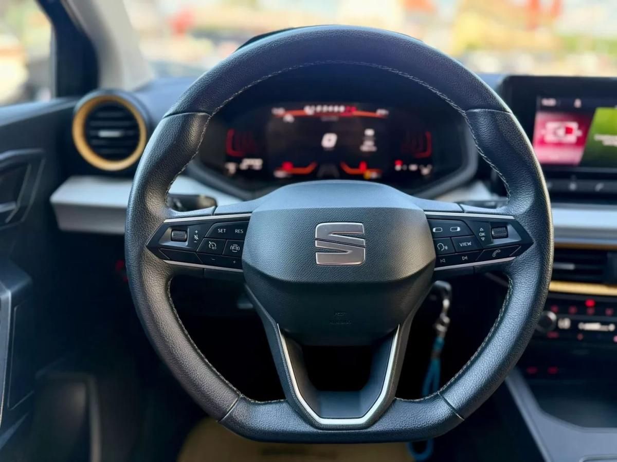seat-ibiza-2023-gasolina-999cc