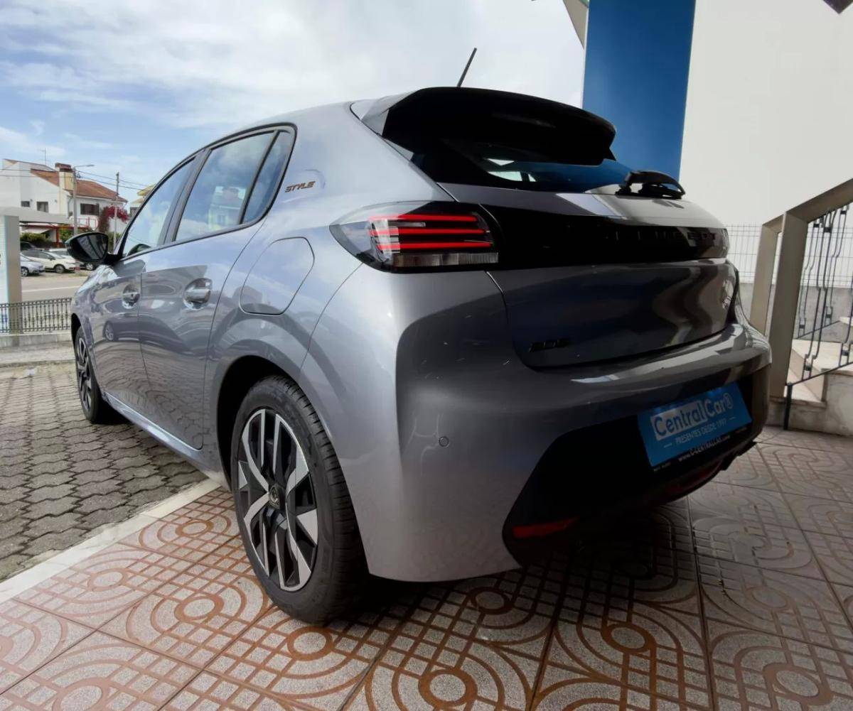 peugeot-208-2025-gasolina-1199cc