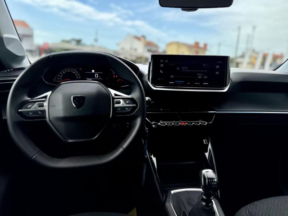 peugeot-208-2025-gasolina-1199cc