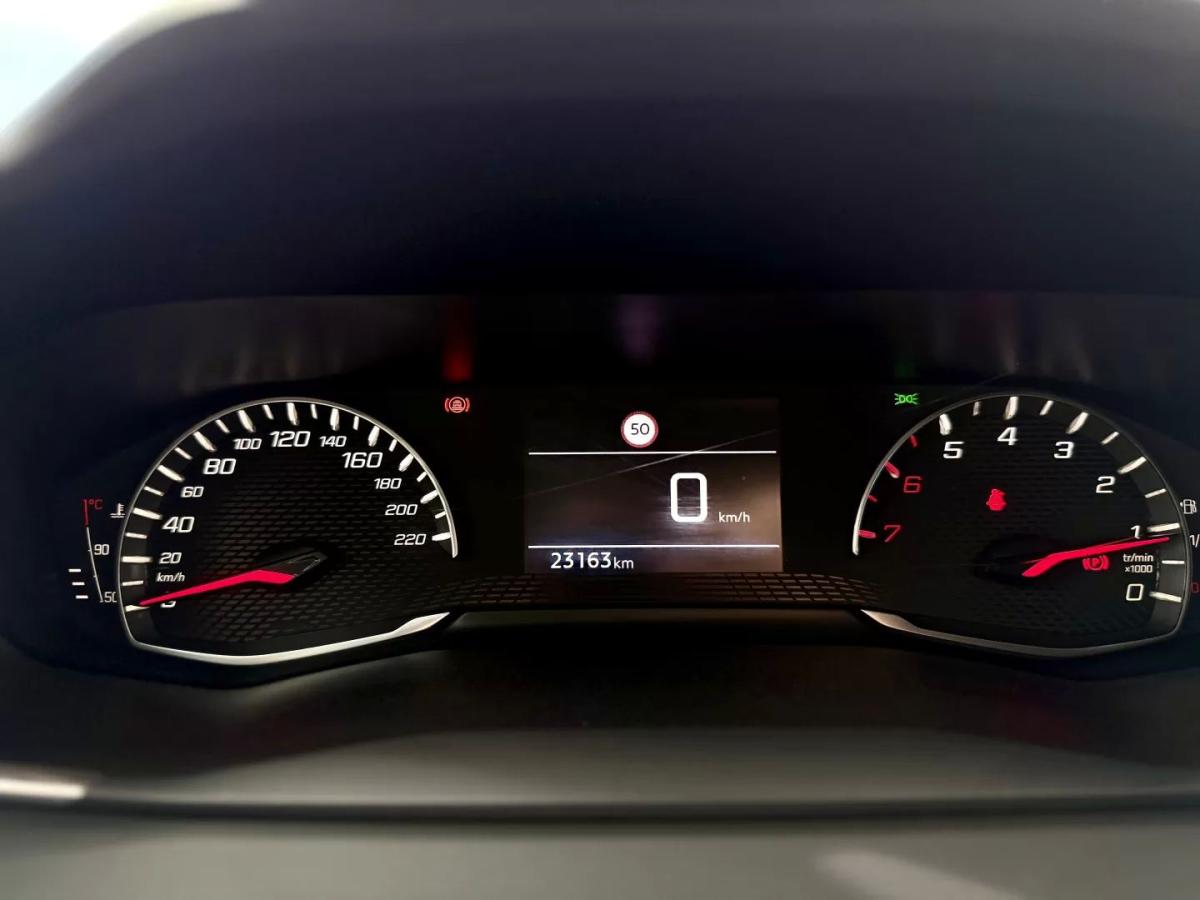 peugeot-208-2025-gasolina-1199cc