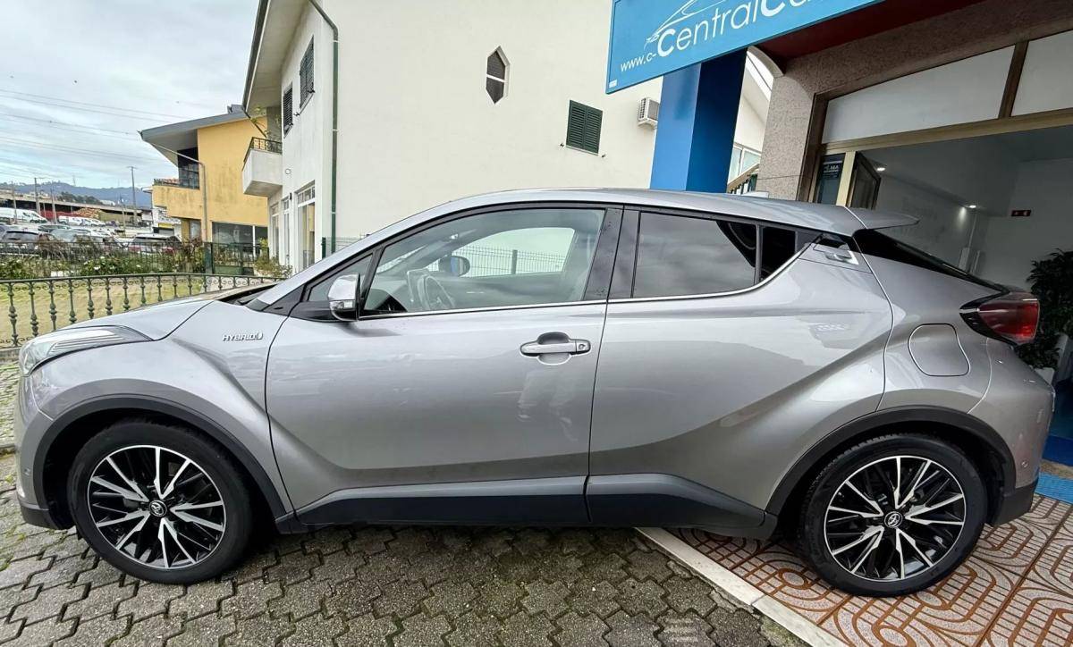 toyota-c-hr-2019-hibrido-a-gasolina-1798cc