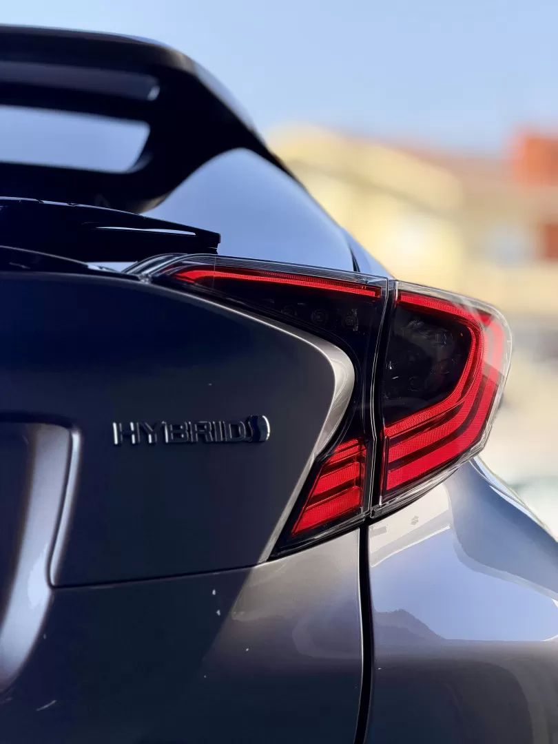 toyota-c-hr-2019-hibrido-a-gasolina-1798cc
