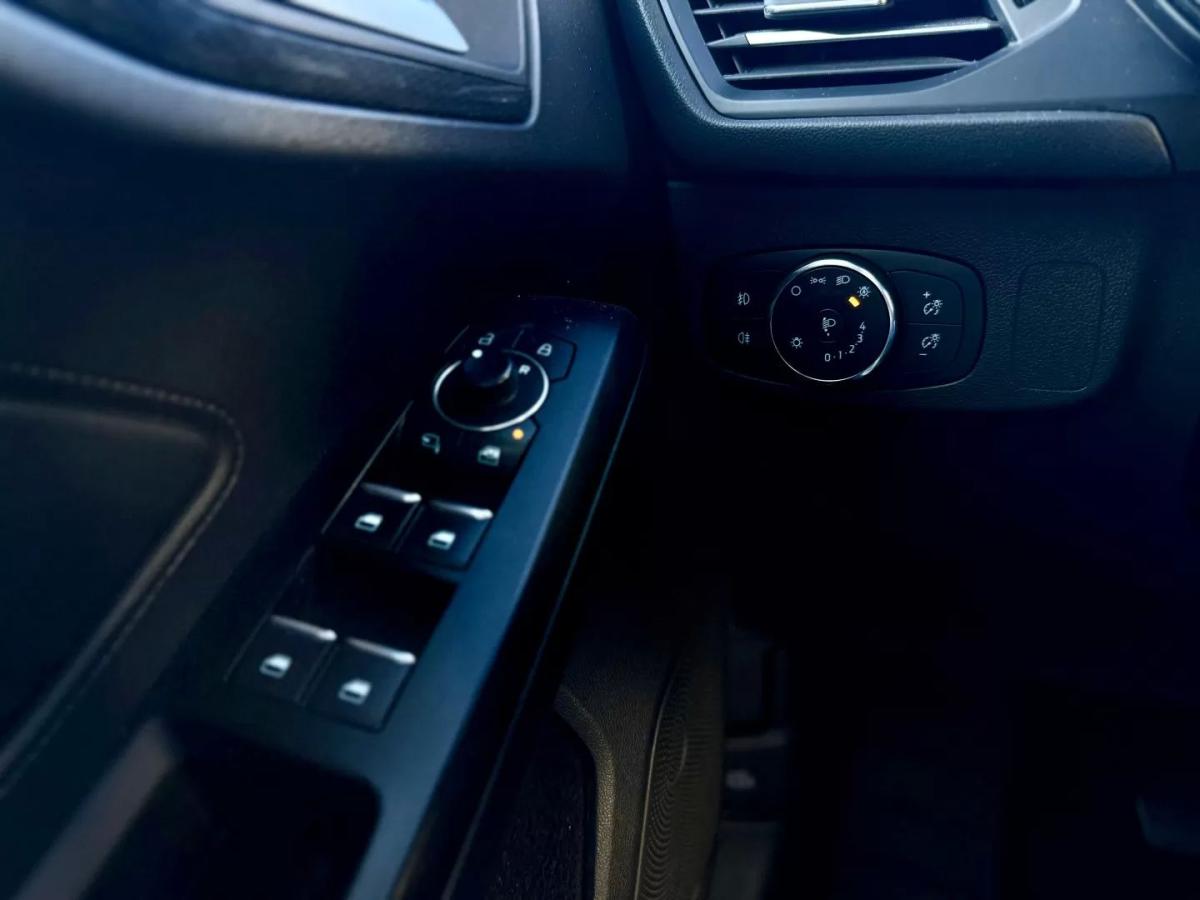 ford-focus-sw-2023-gasolina-998cc