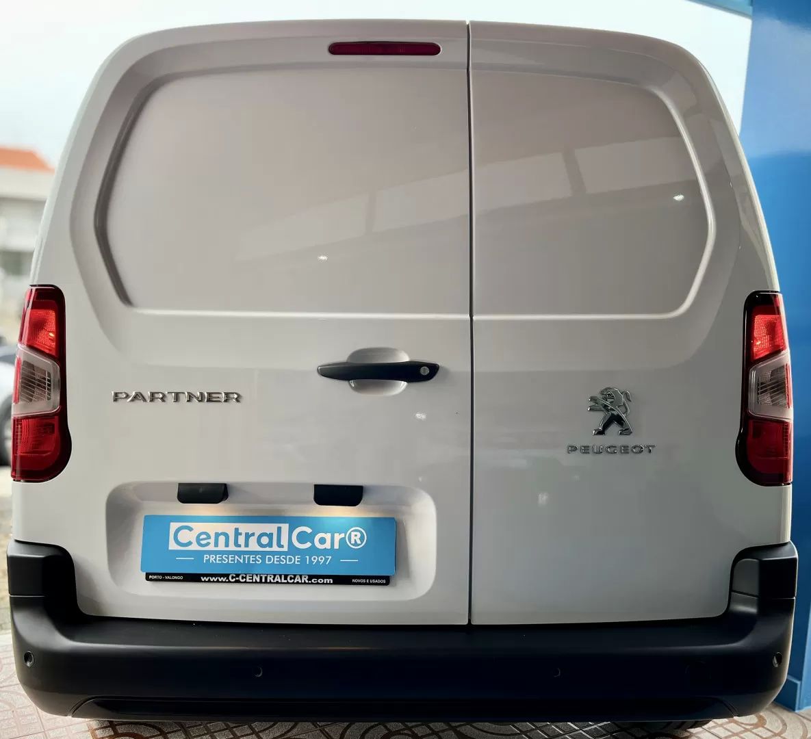 peugeot-partner-2023-diesel-1499cc