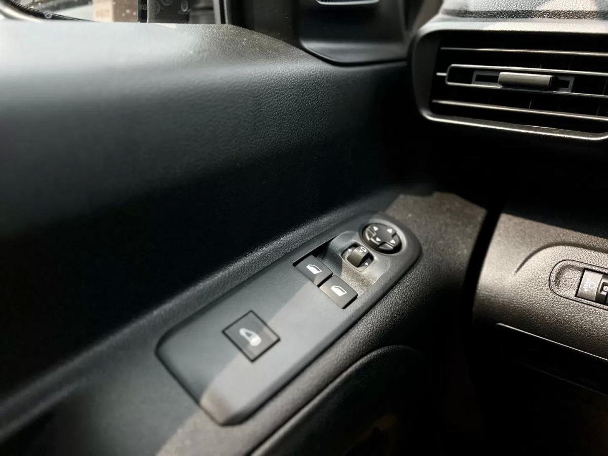 peugeot-partner-2023-diesel-1499cc