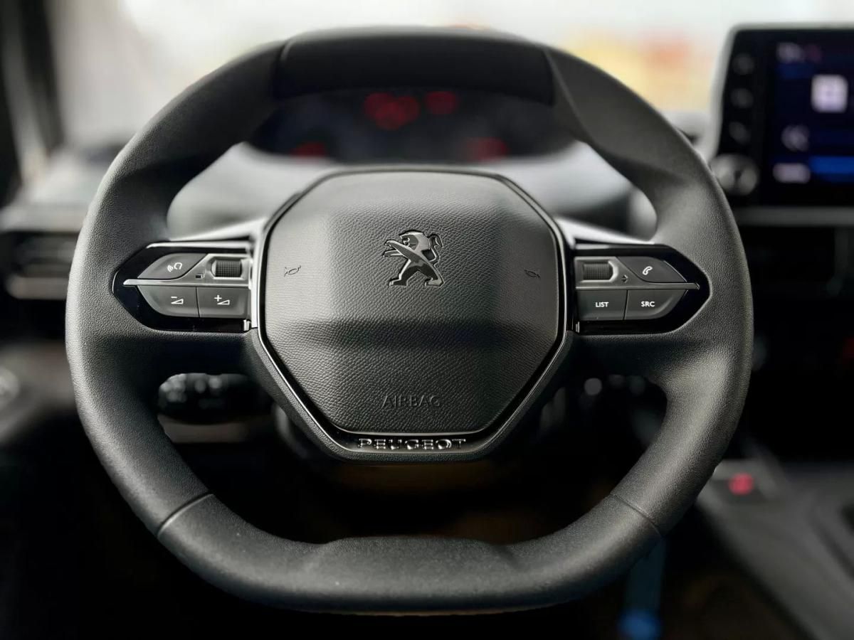 peugeot-partner-2023-diesel-1499cc