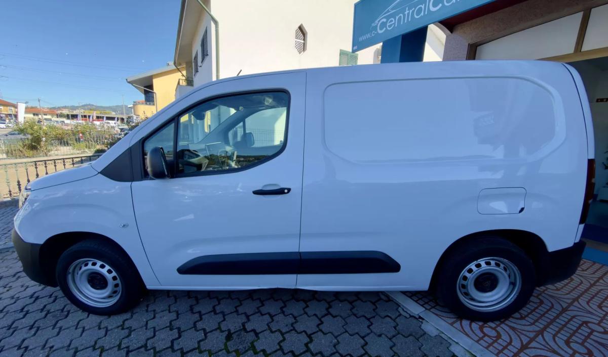 peugeot-partner-2024-diesel-1499cc