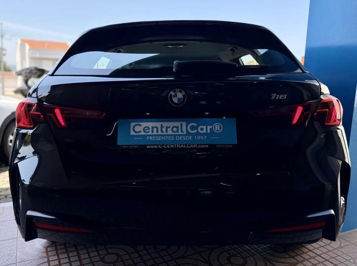 bmw-serie-1-2025-gasolina-1499cc