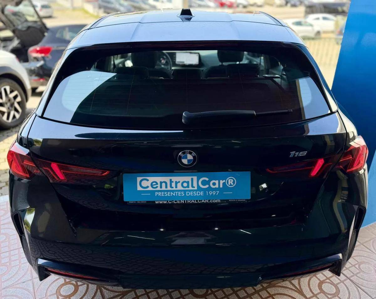 bmw-serie-1-2025-gasolina-1499cc