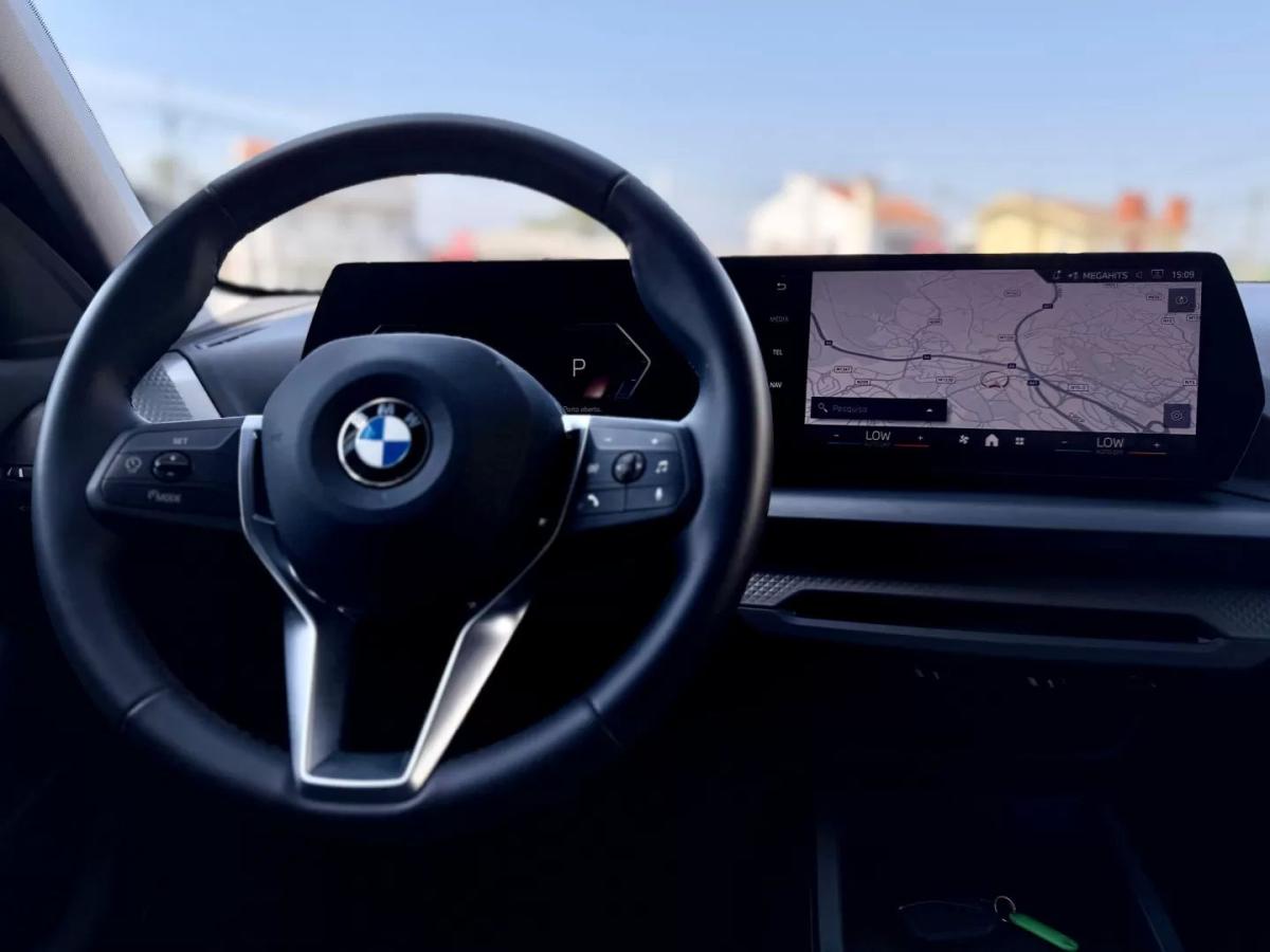 bmw-serie-1-2025-gasolina-1499cc