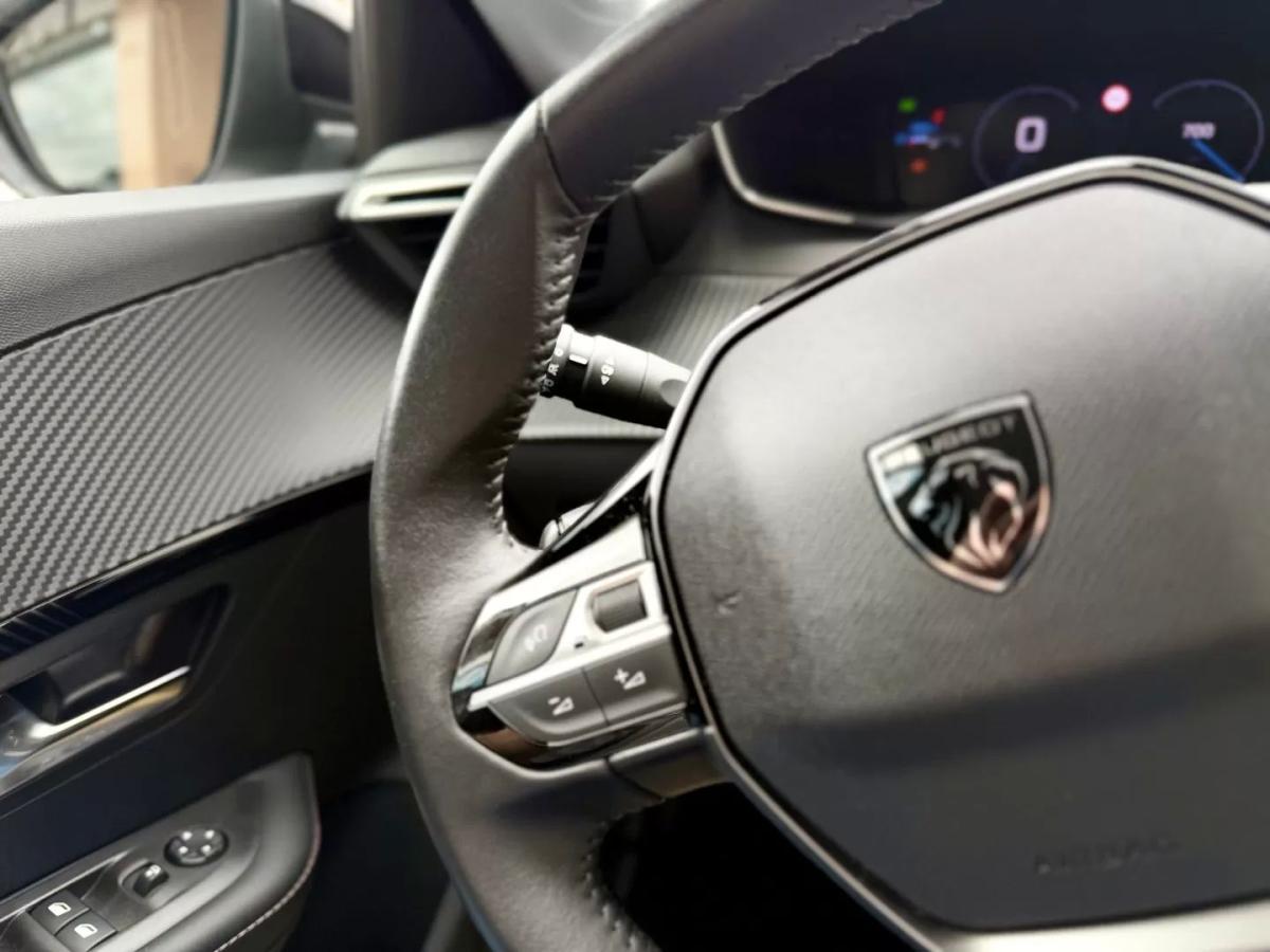 peugeot-208-2024-gasolina-1199cc