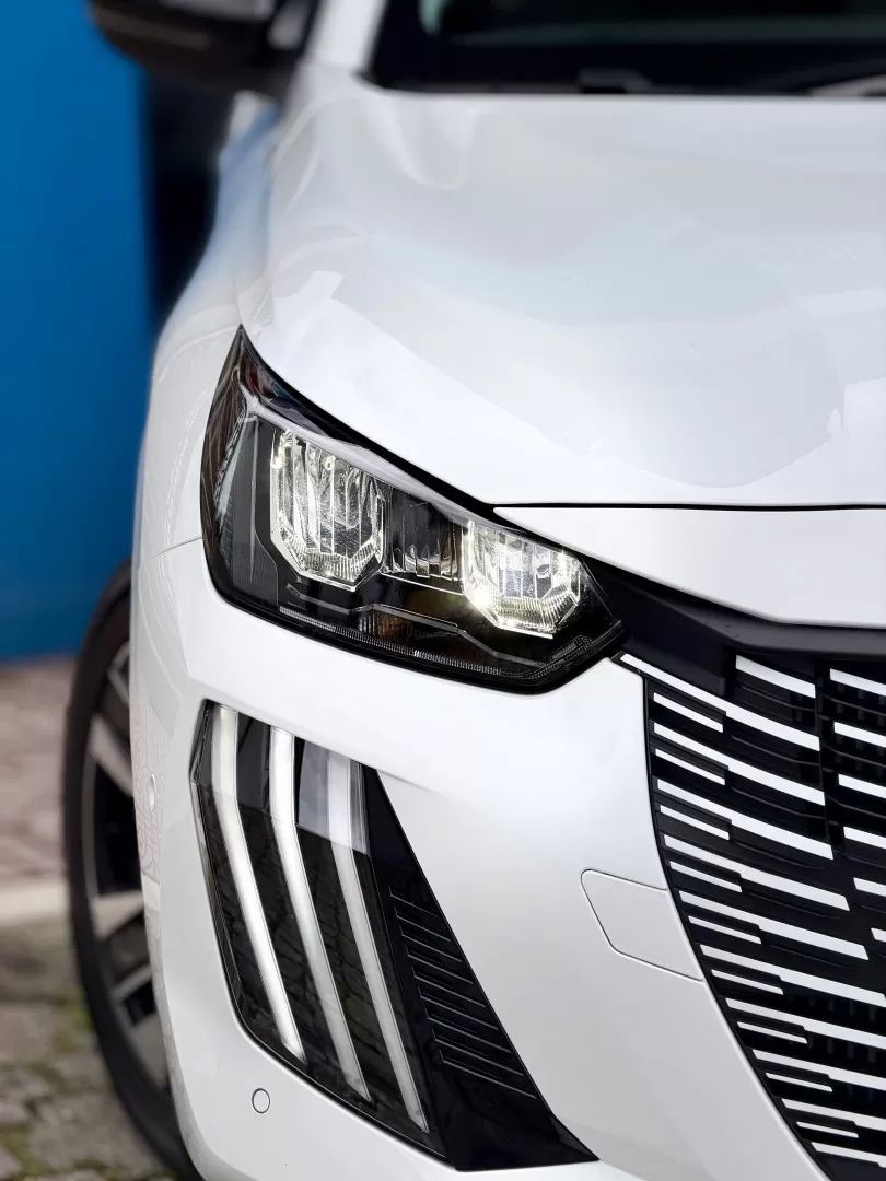 peugeot-208-2024-gasolina-1199cc