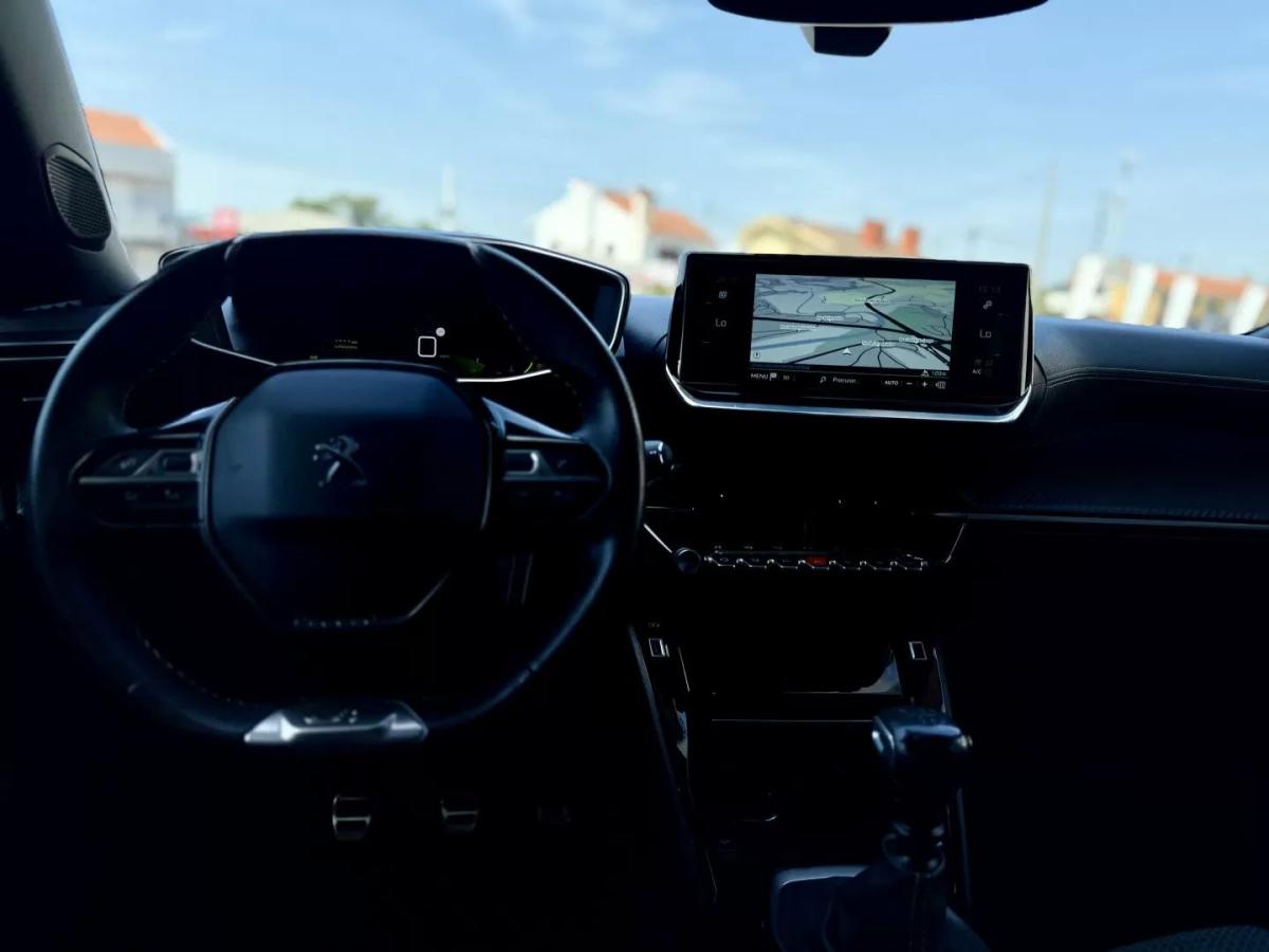 peugeot-2008-2021-gasolina-1199cc