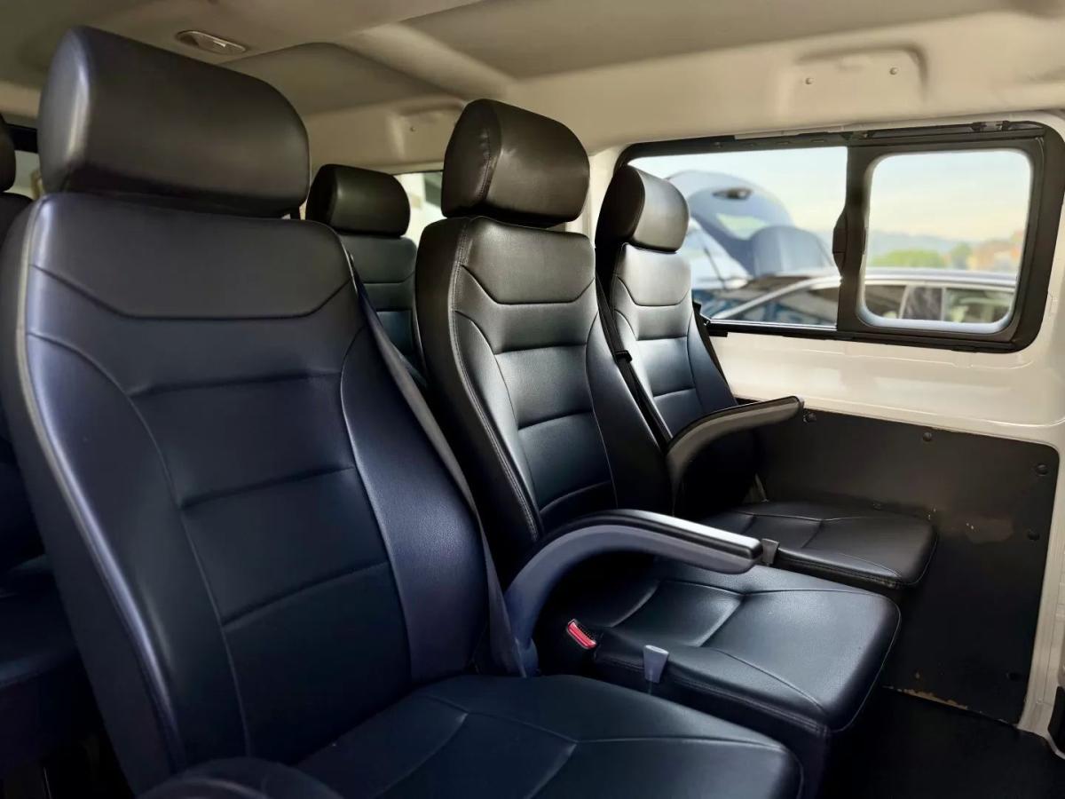 opel-vivaro-2023-diesel-1499cc