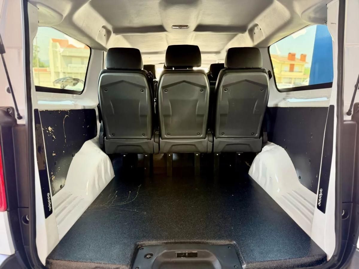 opel-vivaro-2023-diesel-1499cc