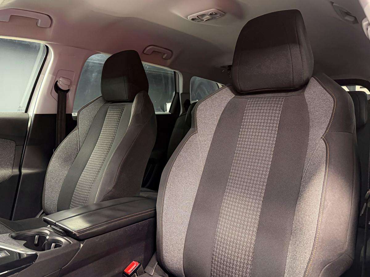 peugeot-5008-2017-diesel-1560cc