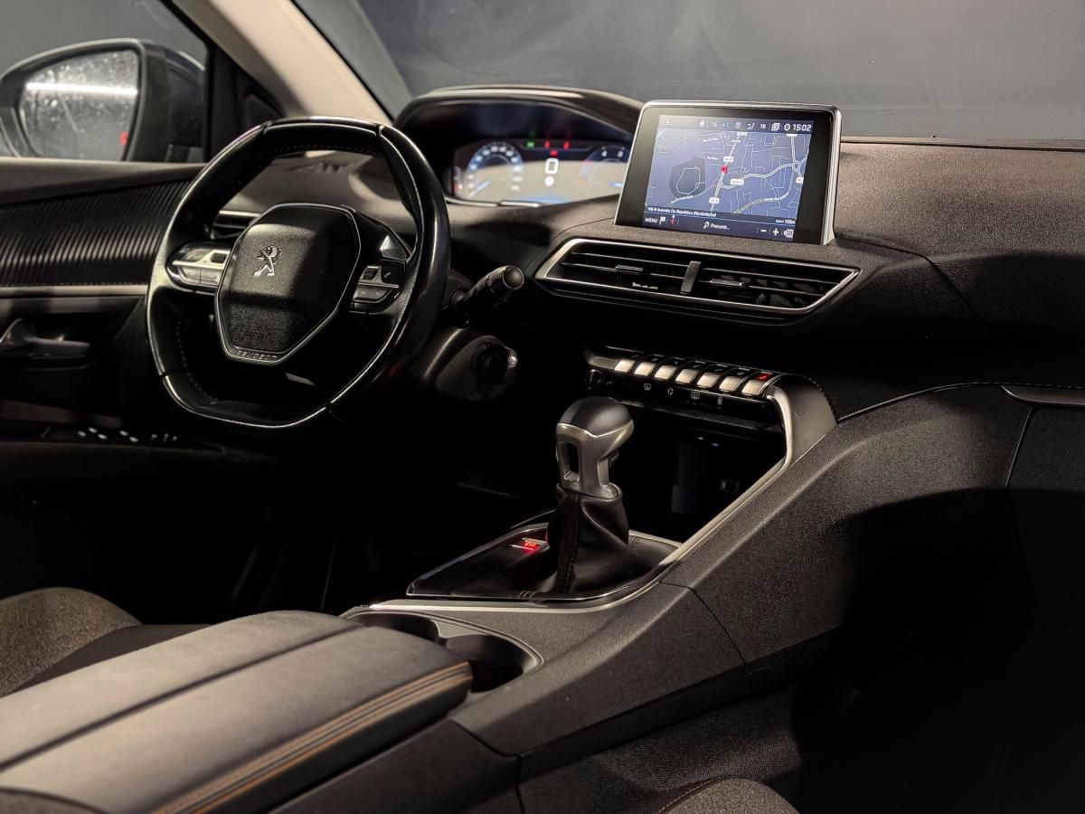 peugeot-5008-2018-diesel-1499cc