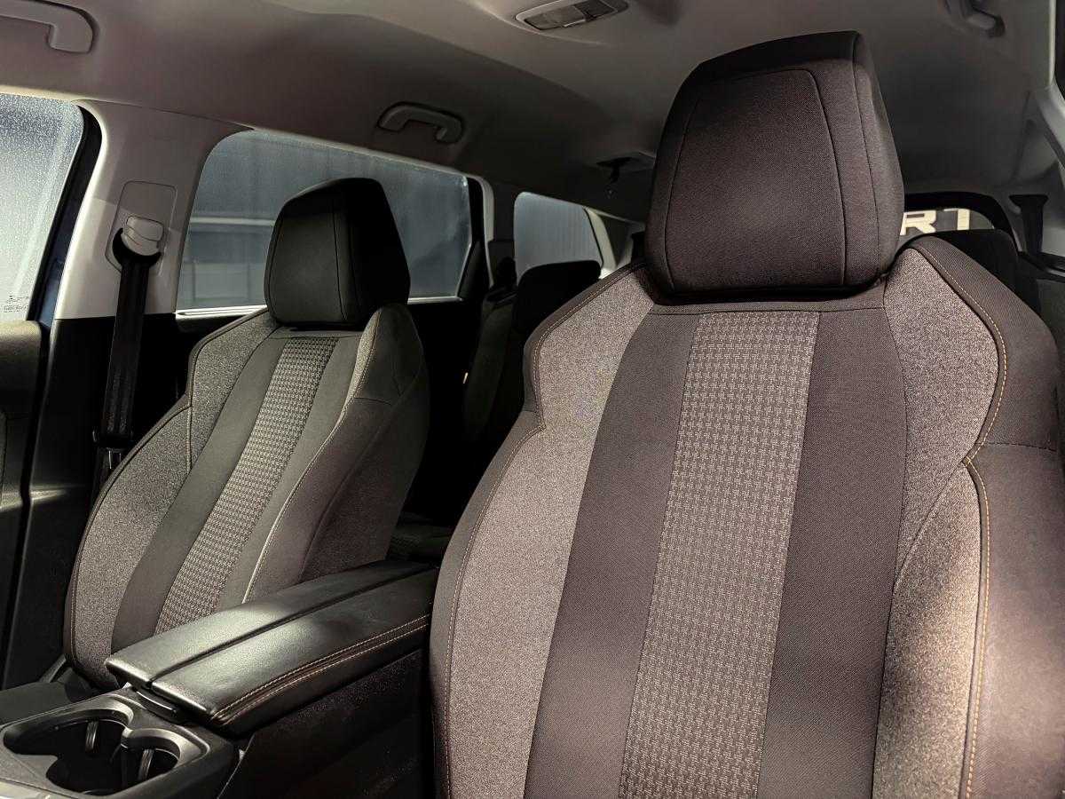 peugeot-5008-2018-diesel-1499cc