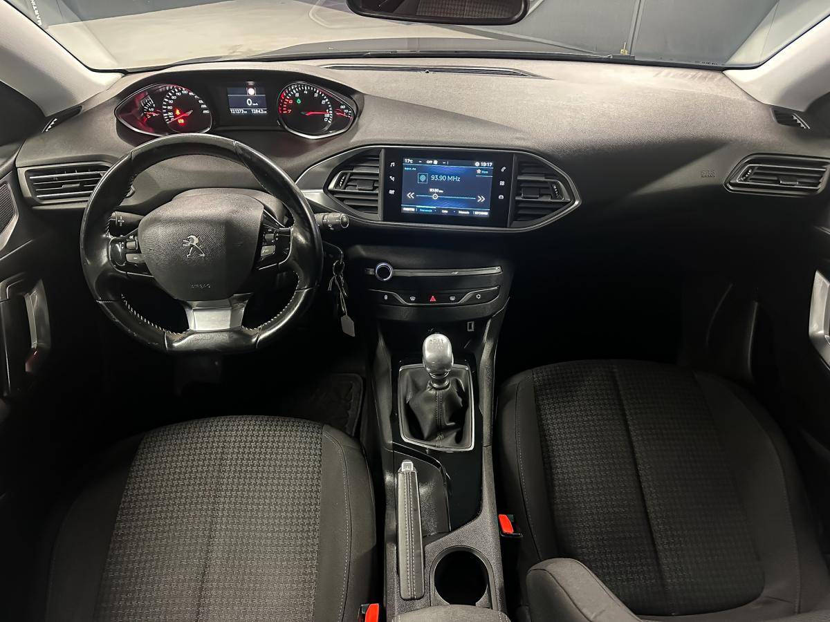 peugeot-308-2018-gasolina-1199cc