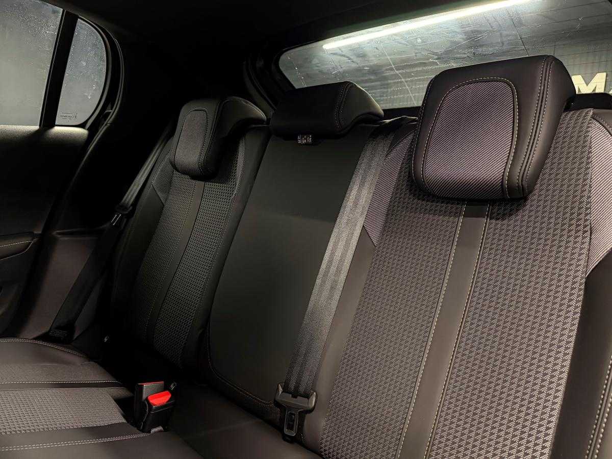peugeot-208-2023-gasolina-1199cc