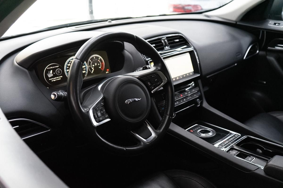 jaguar-f-pace-2018-diesel-1999cc