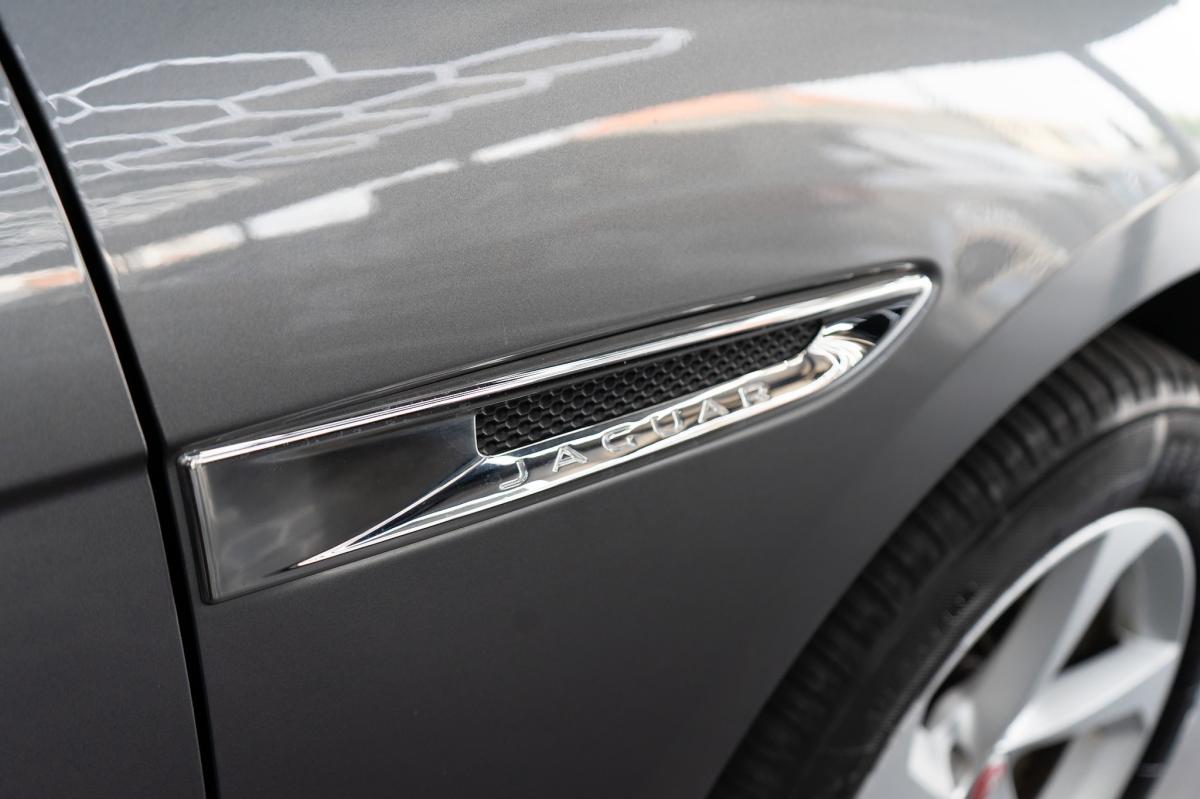 jaguar-f-pace-2018-diesel-1999cc