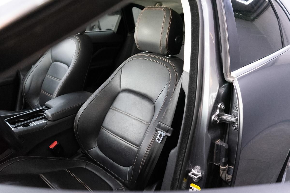 jaguar-f-pace-2018-diesel-1999cc