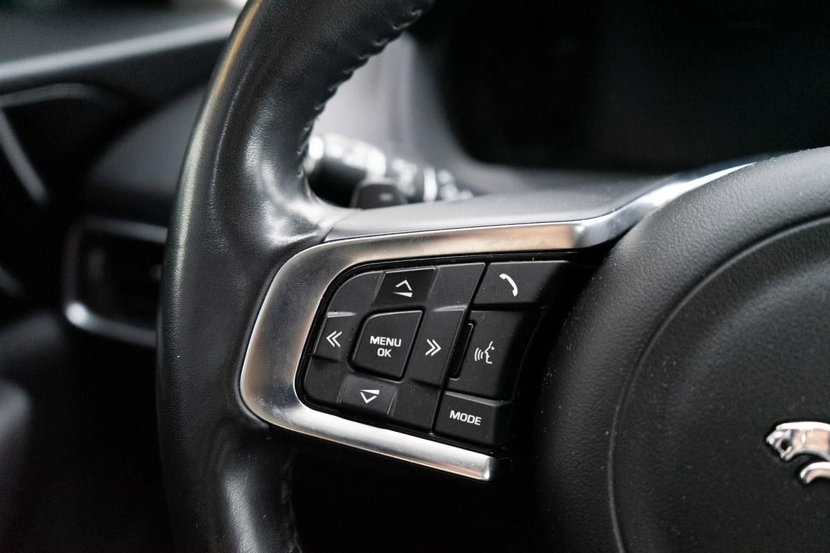 jaguar-f-pace-2018-diesel-1999cc