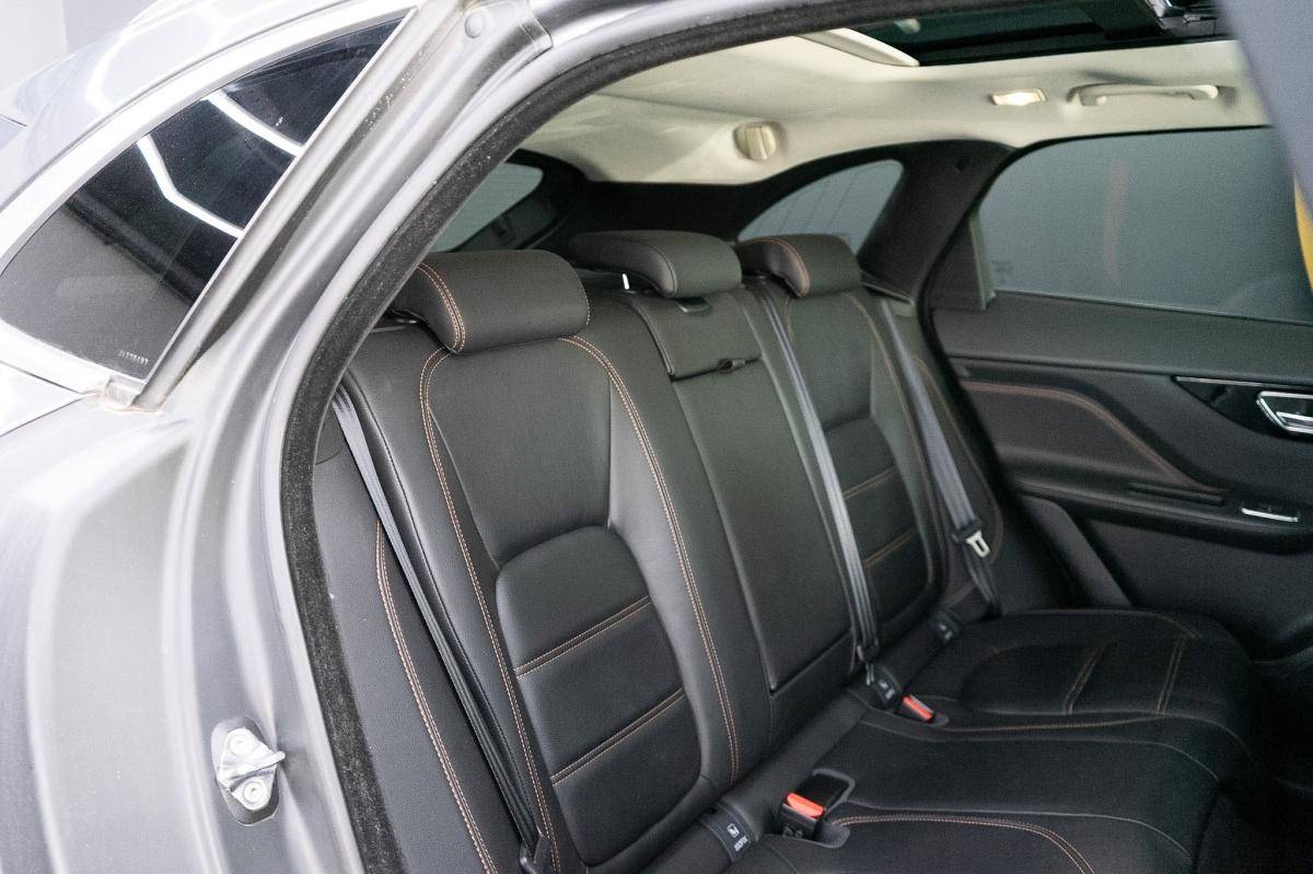 jaguar-f-pace-2018-diesel-1999cc