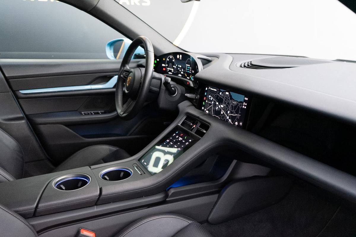porsche-taycan-2020-eletrico-500cc