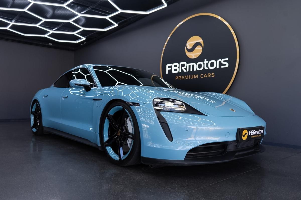 porsche-taycan-2020-eletrico-500cc