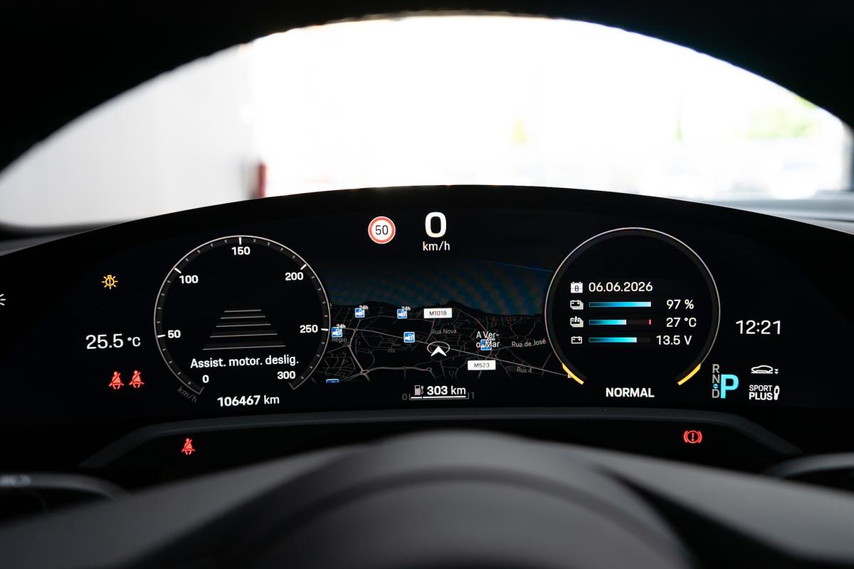 porsche-taycan-2020-eletrico-500cc